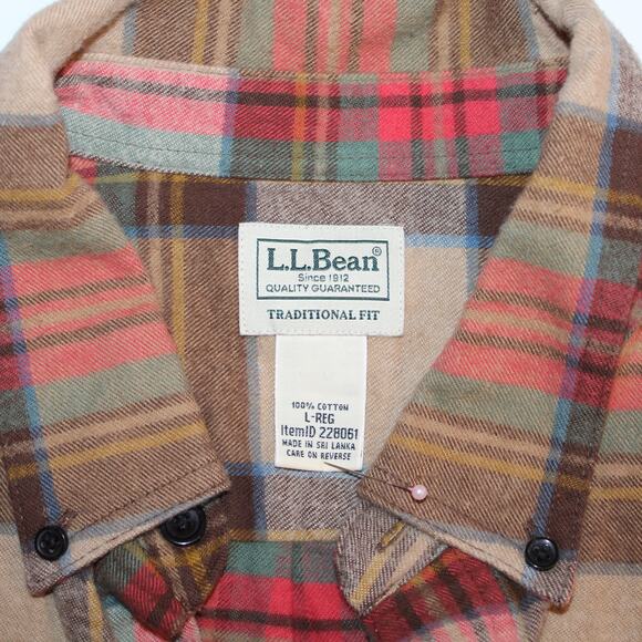 L. L. Bean Traditional Fit Mens Flannel Shirt sz L Tan, Red & Green Scotch Plaid - Picture 2 of 9